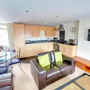 Kittiwake-top Floor Sea View Two Bedrooms Apartment
